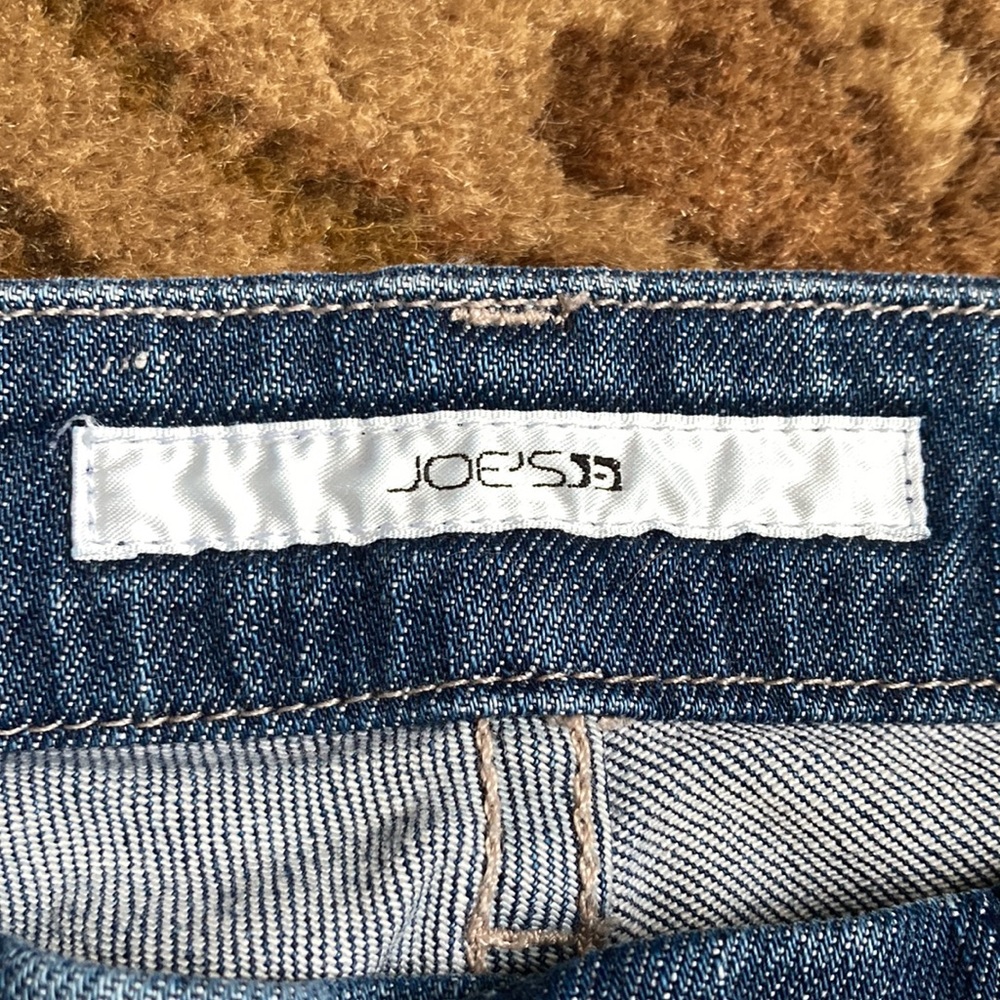 Joe’s Jeans Distressed Jeans Boot Cut - Picture 4 of 8